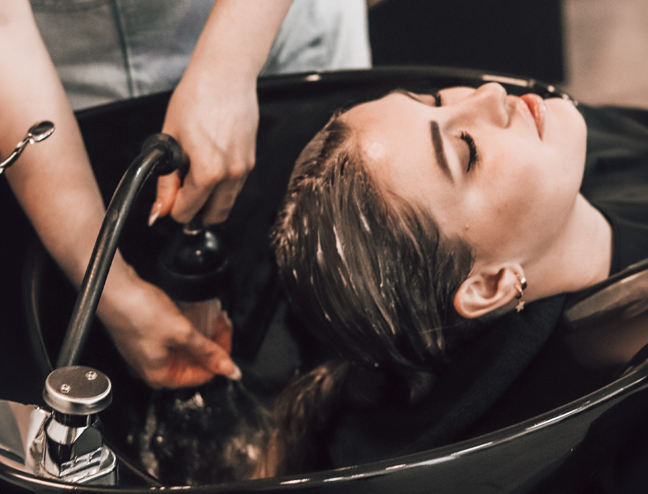 https://lwestsalon.com/wp-content/uploads/2024/06/l_west_salon_home_new_image_2.jpg